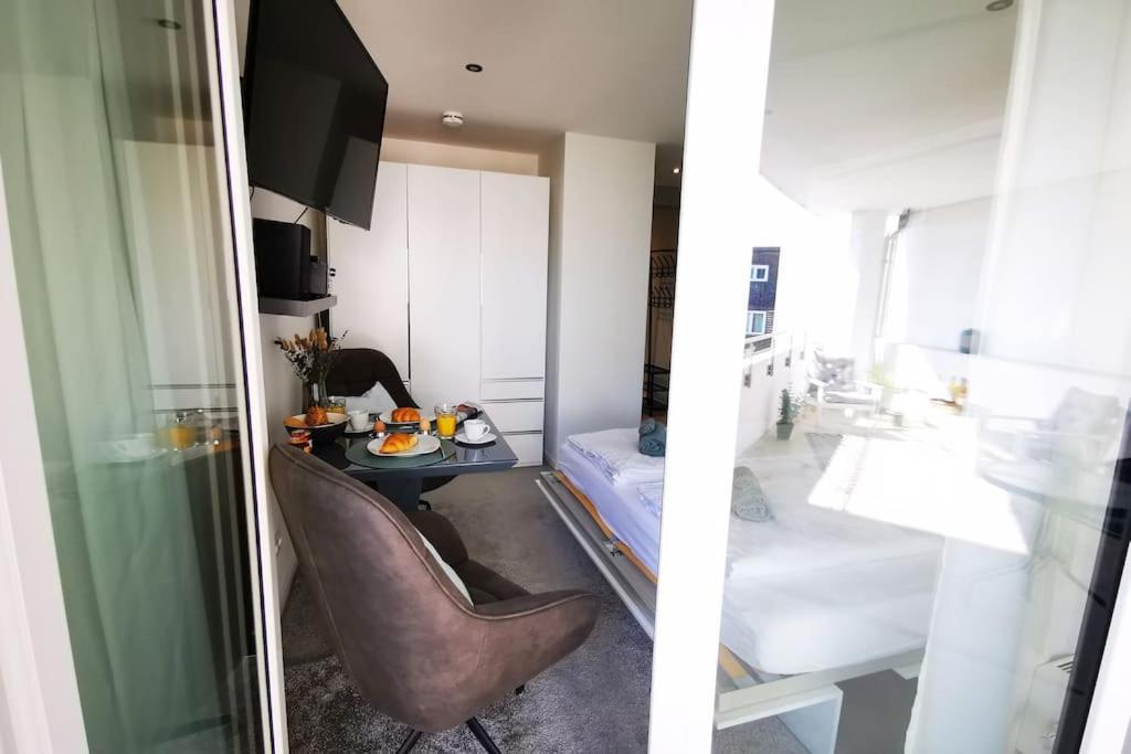 Hh 03 By Rockchair - Superhost Status - Modernes Apartment Mit Sonnigem Balkon & Premium Boxspringbetten In Winterhude - Hamburg Top Geheimtipp Eksteriør bilde